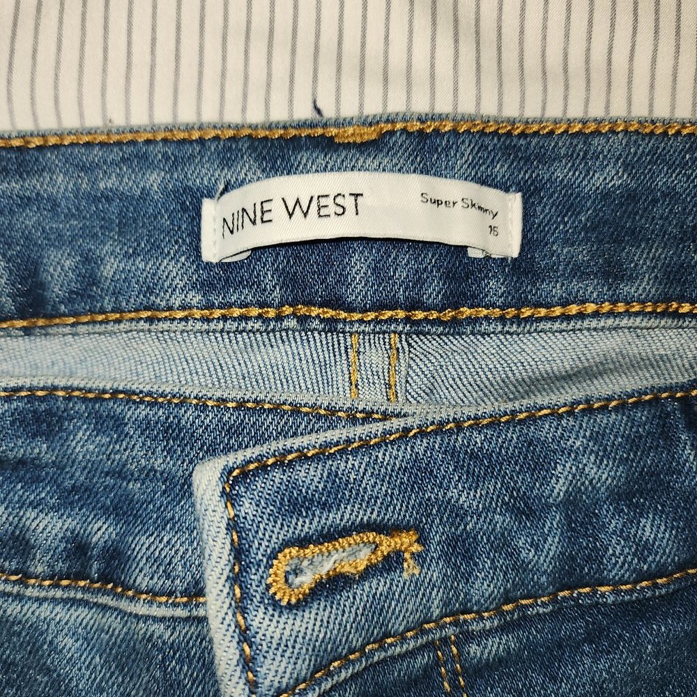 Women's Nine West size 16